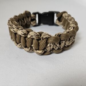 Brown and Tan Paracord‎ Bracelet Camo 7.5"